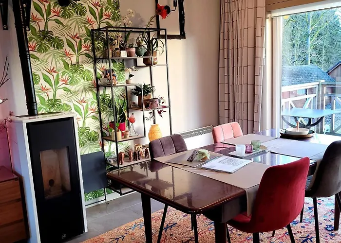 Au Bois D'ourthe Chalet